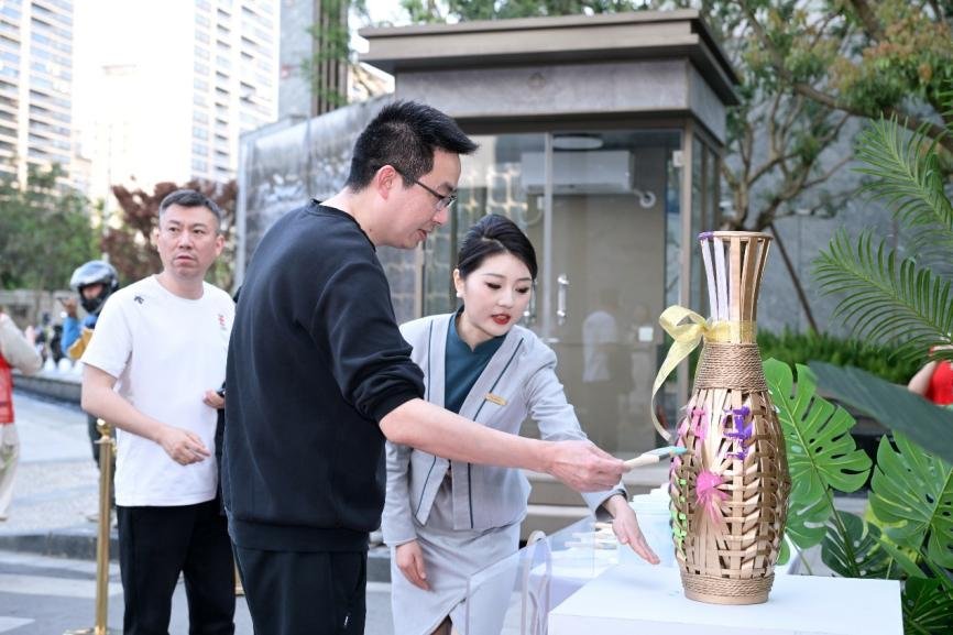 超10000㎡全维实景示范区、9大艺术会所，卷出豪宅新天际！国贸·人居|启樾天玺盛大亮相